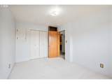 1207 Spruce St - Photo 25