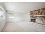 1207 Spruce St - Photo 7