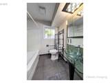 2609 Mcloughlin Blvd - Photo 7