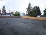  122nd - Photo 4