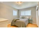 902 6TH St - Photo 13