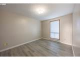1112 Hurbert St - Photo 16