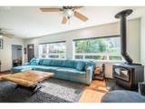 1575 Henry St - Photo 10
