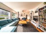 1575 Henry St - Photo 11