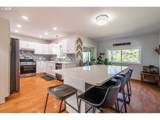 1575 Henry St - Photo 19