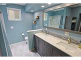 1575 Henry St - Photo 23