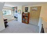 1575 Henry St - Photo 32