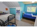 1575 Henry St - Photo 35