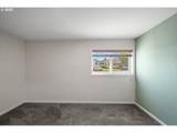2111 Greenwood Ave - Photo 15