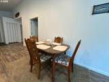 1690 Skyline Dr - Photo 10