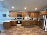 1690 Skyline Dr - Photo 13