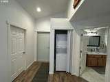 1690 Skyline Dr - Photo 28