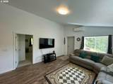 1690 Skyline Dr - Photo 8