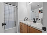 13949 Beavercreek Rd - Photo 15
