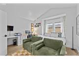 13949 Beavercreek Rd - Photo 17