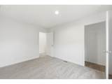 601 1/2 Helton St - Photo 22
