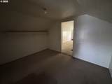 780 Q St - Photo 11