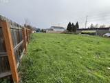 780 Q St - Photo 3