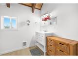 1038 Fogarty St - Photo 35