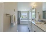 3394 Hampton Way - Photo 27