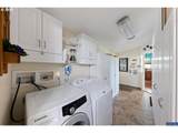 1265 Oakdale Ave - Photo 19