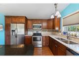 1265 Oakdale Ave - Photo 8