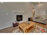 2718 9TH Way - Photo 12