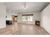 122 Falcon Ct - Photo 4