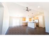 320 Heritage Ln - Photo 3