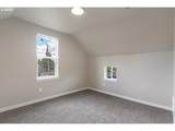 494 17TH St - Photo 14