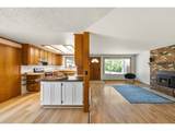 2449 Oak St - Photo 9