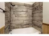 19025 Brooklawn Ct - Photo 25