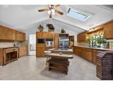 10685 Oak Dr - Photo 11