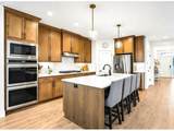 714 37TH St - Photo 3
