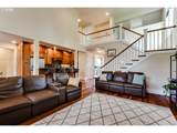 2251 Comstock Ave - Photo 18