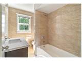11330 Glisan St - Photo 14