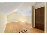 11330 Glisan St - Photo 20