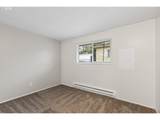 806 15TH St - Photo 20