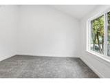 161 Freeman Ave - Photo 10