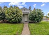 904 Waverly Dr - Photo 1