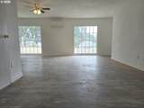920 Lemont St - Photo 10