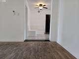 920 Lemont St - Photo 12