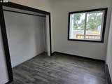 920 Lemont St - Photo 14