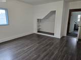 920 Lemont St - Photo 16