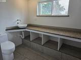 920 Lemont St - Photo 22