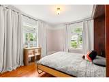 2028 Ladd Ave - Photo 17