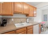 697 32ND St - Photo 17