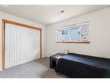 697 32ND St - Photo 26