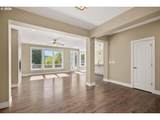 5236 Henderson St - Photo 8