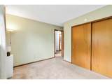 2555 Hughes Dr - Photo 16